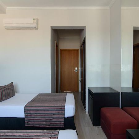 Faro Hotel Taubate Exterior photo