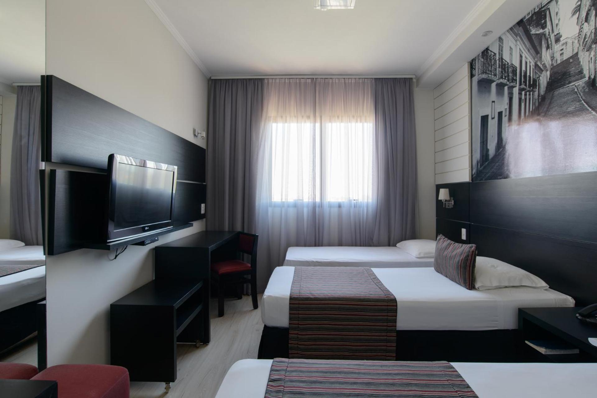 Faro Hotel Taubate Exterior photo